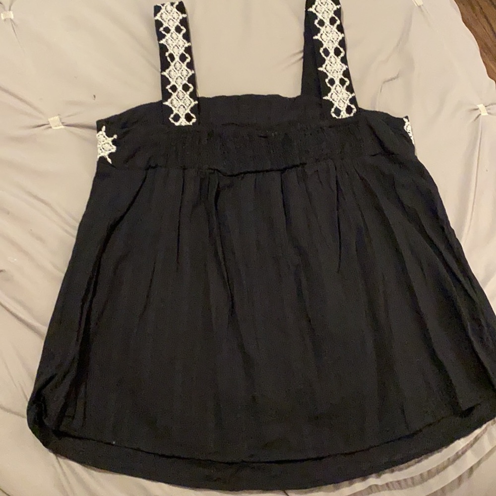 Universal Thread tank - Picture 3 of 3